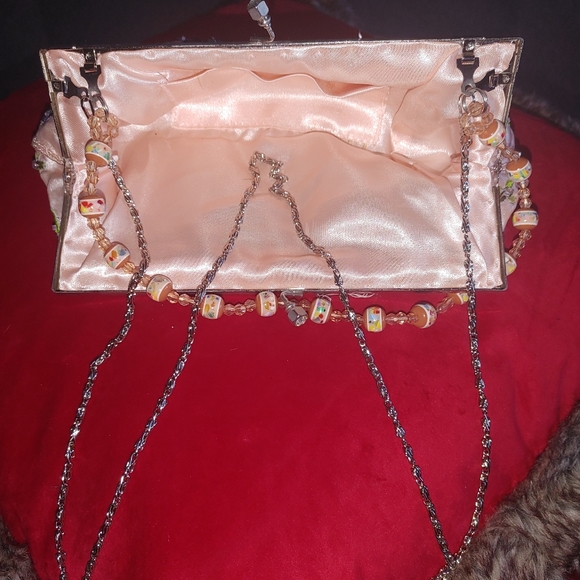 Ladies Clutch Purse Beads with flowers shaps - Picture 3 of 5